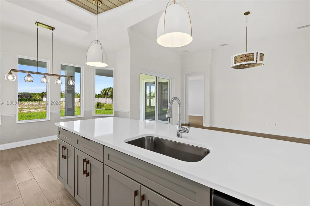 3 RIO VISTA DR Palm Coast, FL 32137