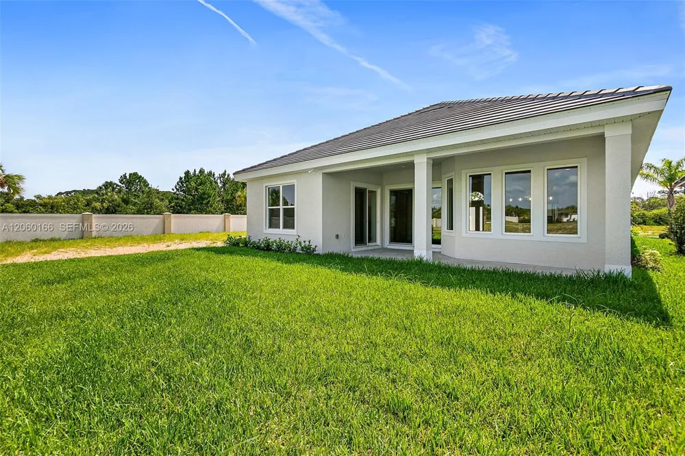 3 RIO VISTA DR Palm Coast, FL 32137