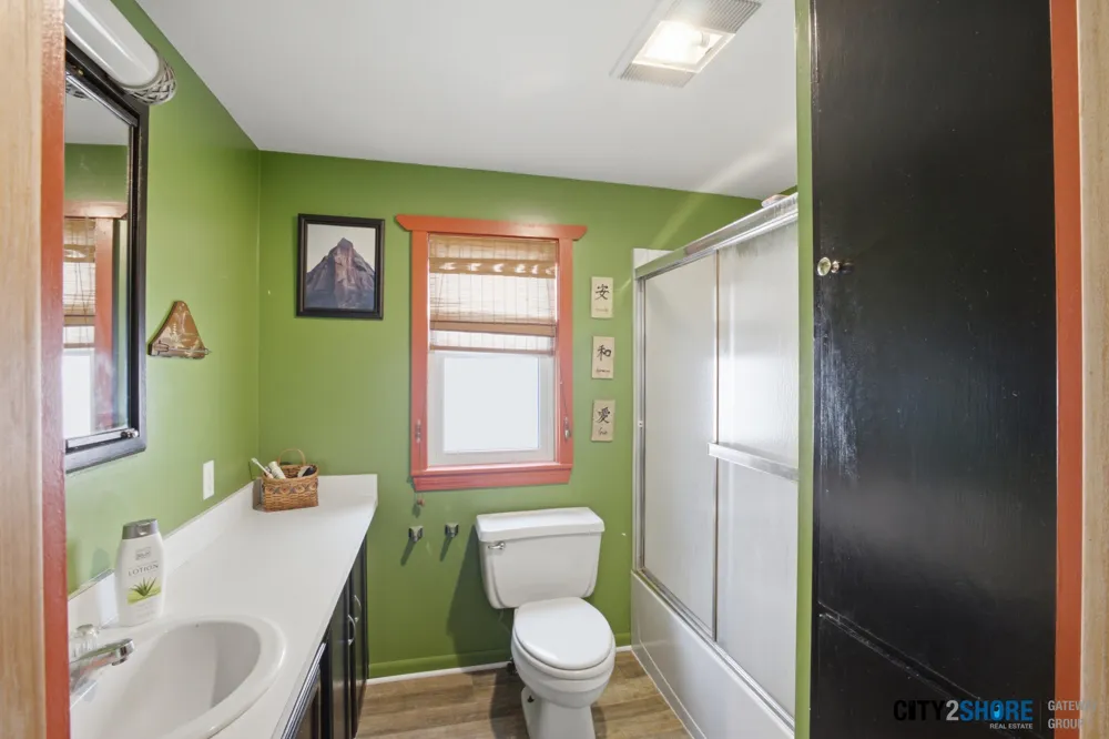 413 6th Street Grand Haven, MI 49417