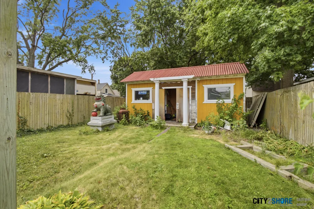 413 6th Street Grand Haven, MI 49417