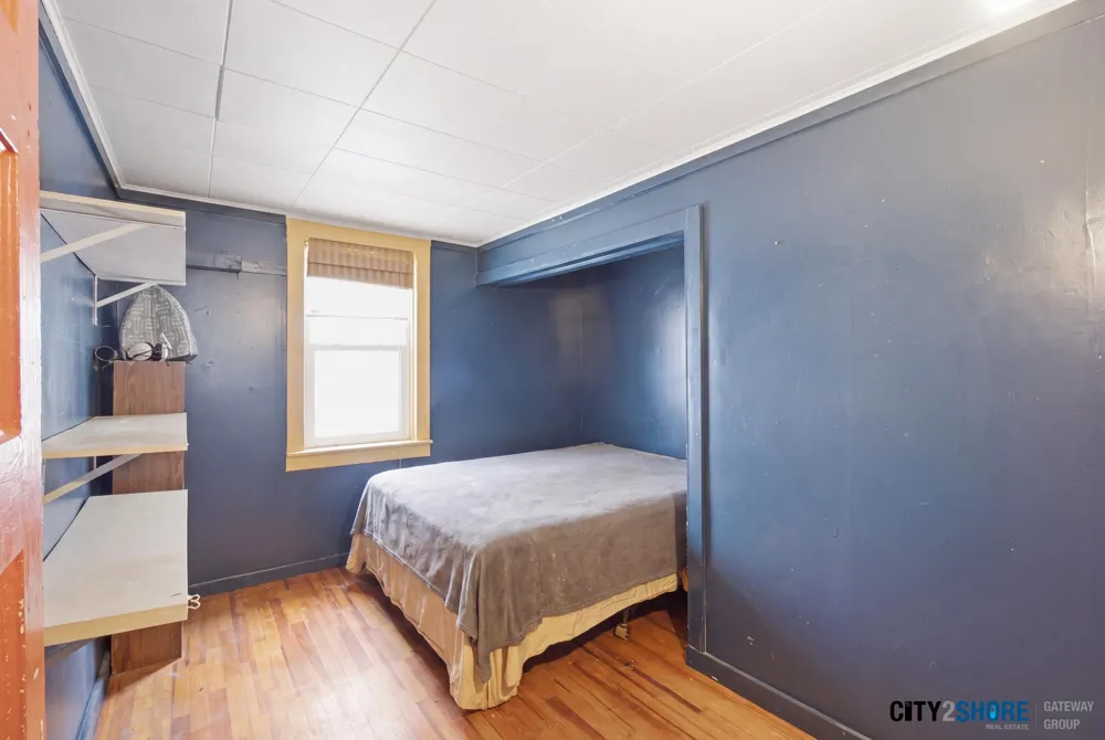 413 6th Street Grand Haven, MI 49417