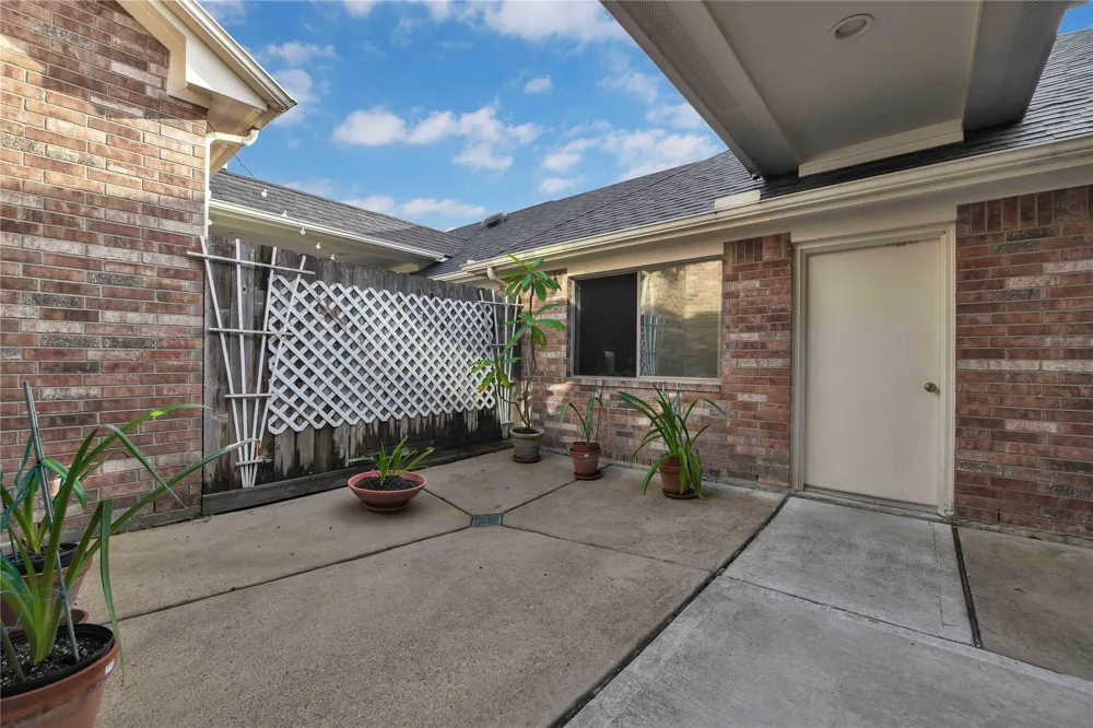 2634 Arbor Hill Lane Pearland, TX 77584
