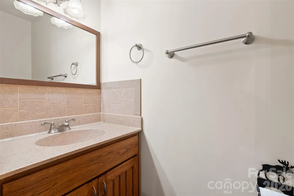42 Chinaberry Court Waynesville, NC 28785