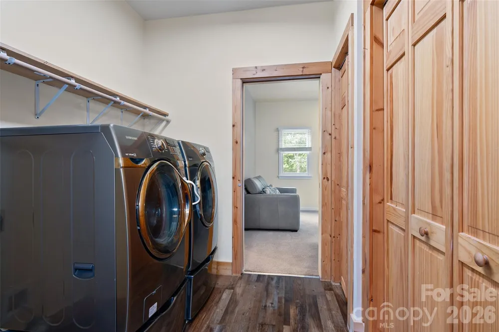 42 Chinaberry Court Waynesville, NC 28785
