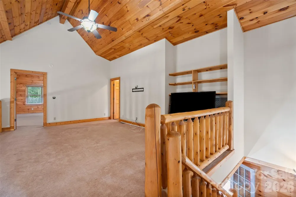 42 Chinaberry Court Waynesville, NC 28785