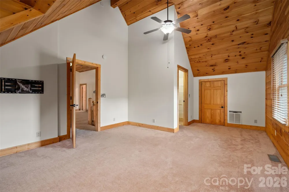 42 Chinaberry Court Waynesville, NC 28785
