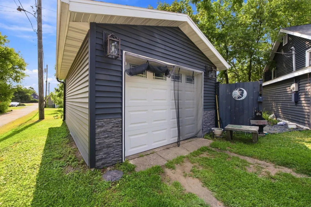 906 Scribner Street Spooner, WI 54801