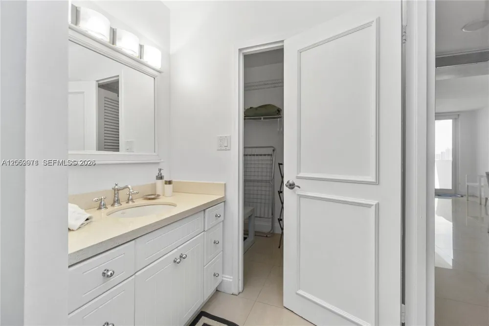 100 Lincoln Rd #1503 Miami Beach, FL 33139