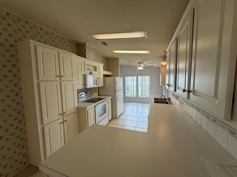 294 Kingfisher Avenue Fort Pierce, FL 34982