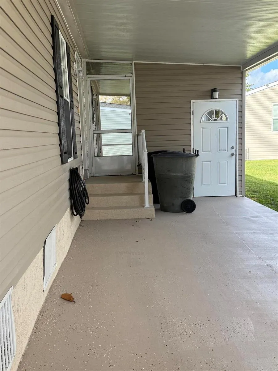 294 Kingfisher Avenue Fort Pierce, FL 34982
