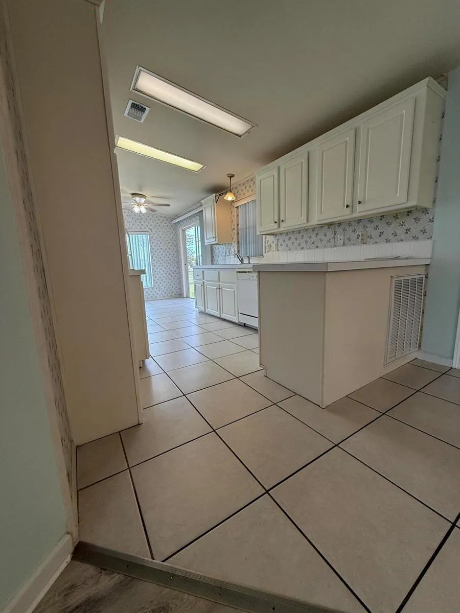 294 Kingfisher Avenue Fort Pierce, FL 34982