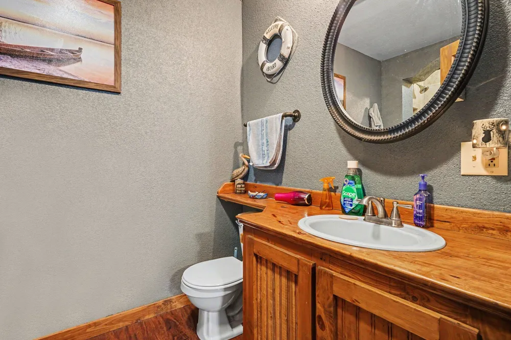 6914 S 128th Avenue Rothbury, MI 49452