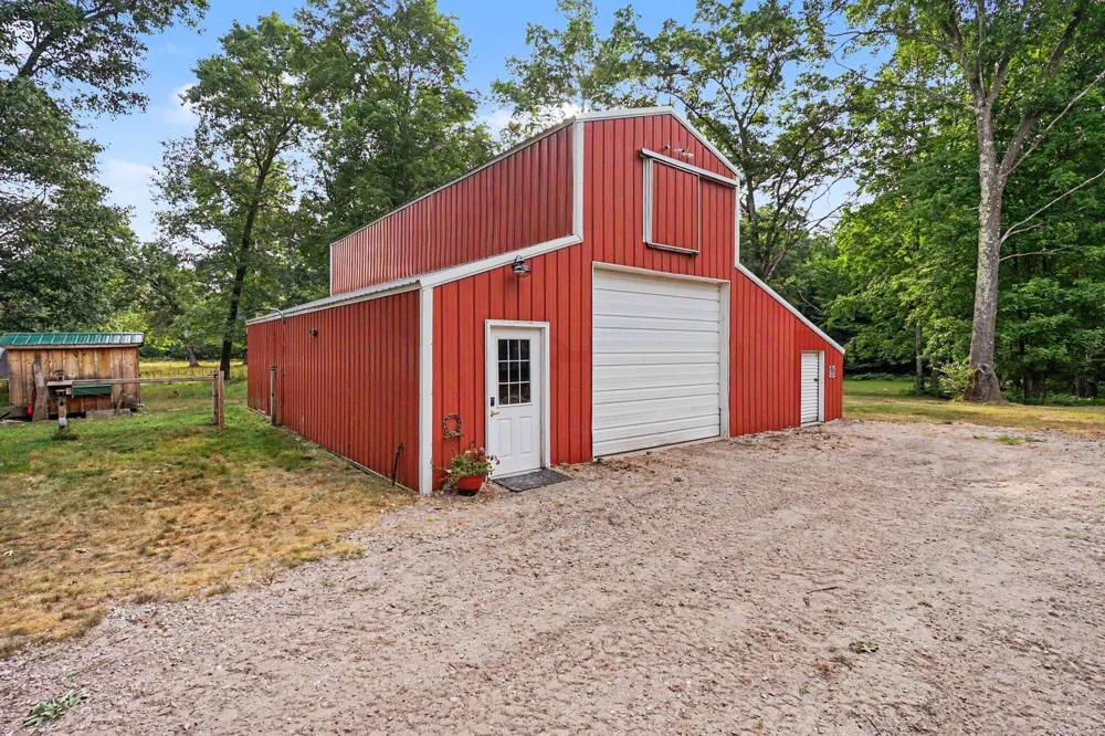 6914 S 128th Avenue Rothbury, MI 49452