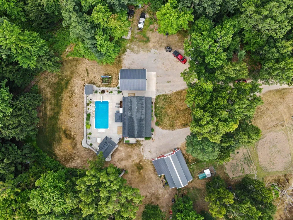 6914 S 128th Avenue Rothbury, MI 49452
