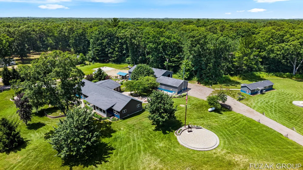 1780 Shady Lane Allegan, MI 49010
