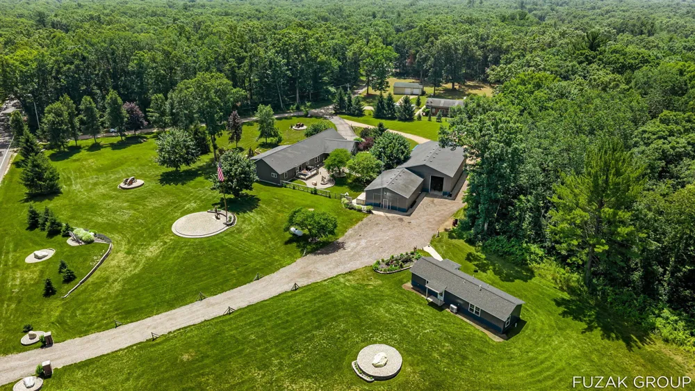 1780 Shady Lane Allegan, MI 49010
