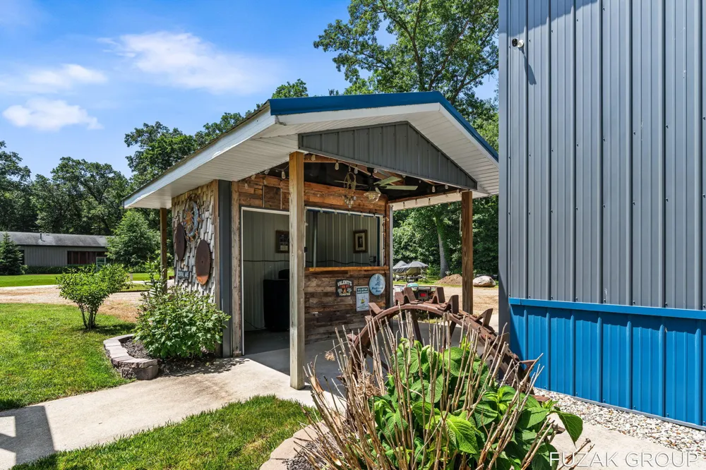 1780 Shady Lane Allegan, MI 49010