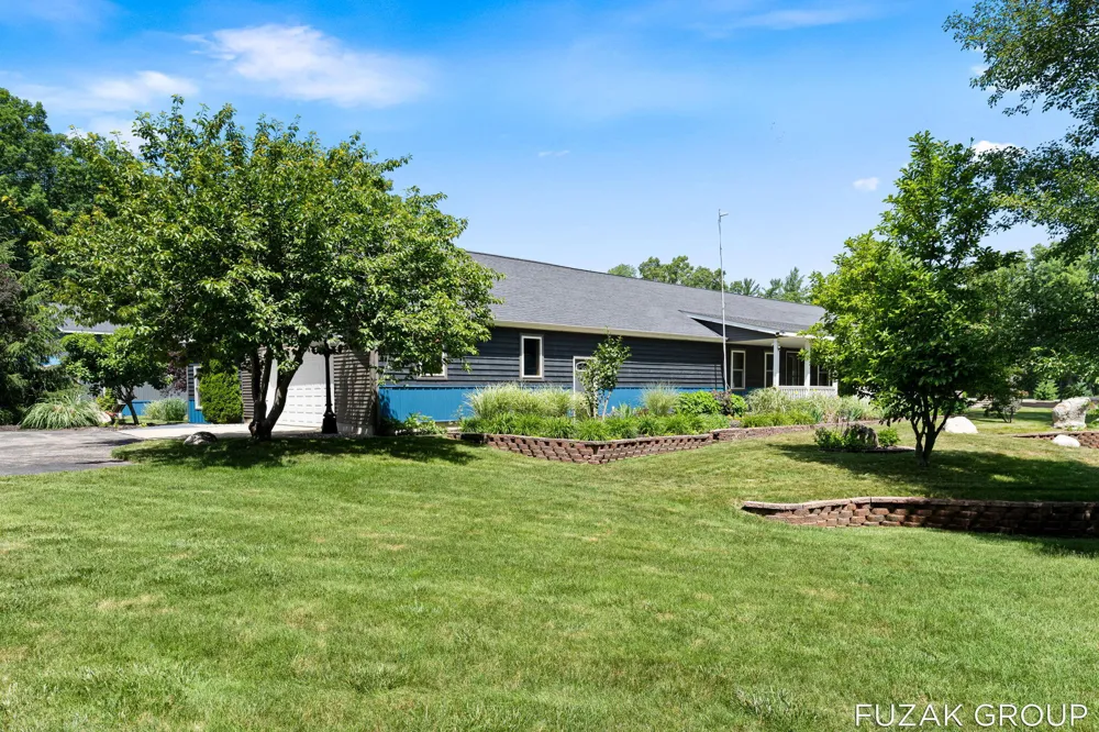 1780 Shady Lane Allegan, MI 49010