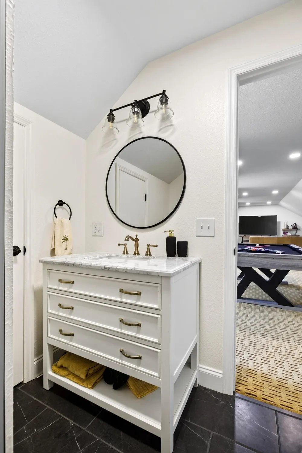209 Melrose Place Dayton, TN 37321