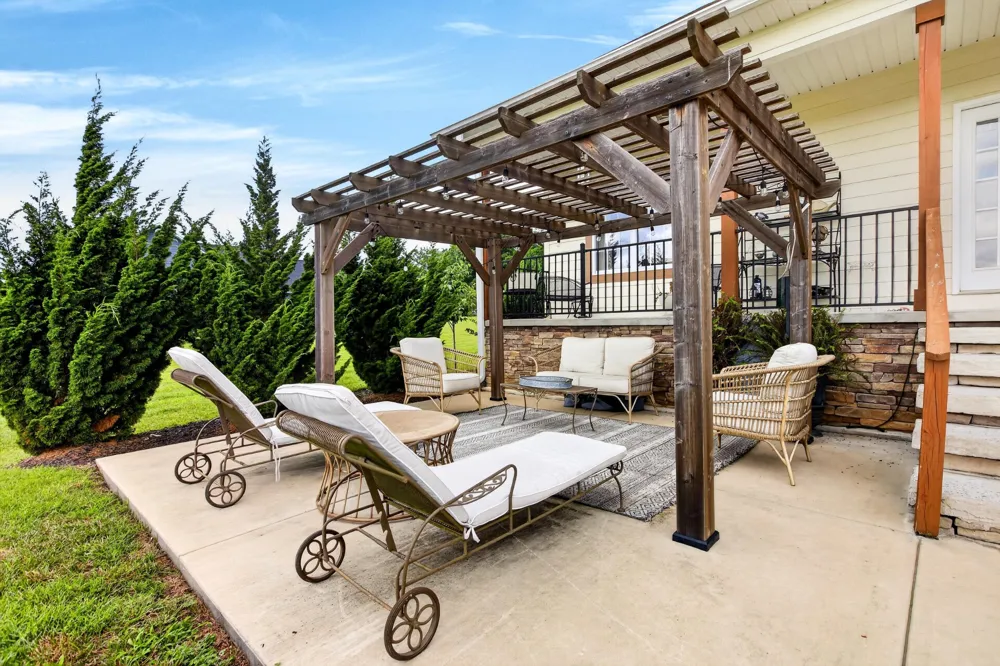 209 Melrose Place Dayton, TN 37321