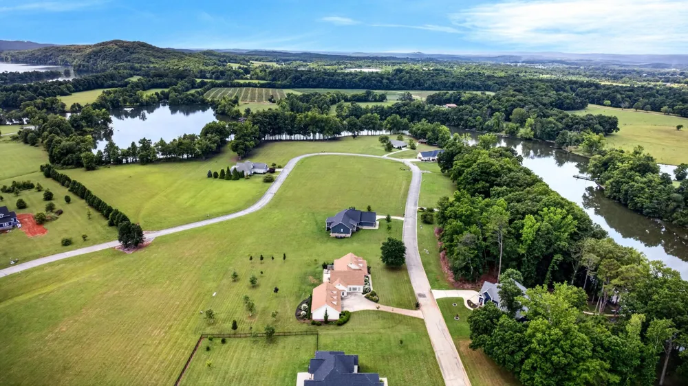 209 Melrose Place Dayton, TN 37321