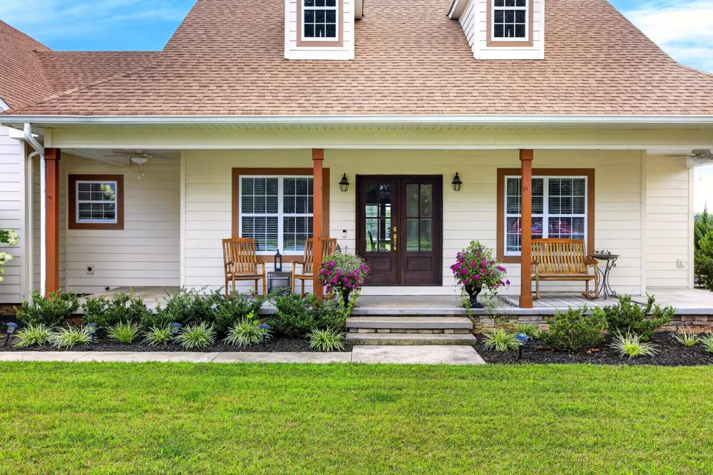 209 Melrose Place Dayton, TN 37321