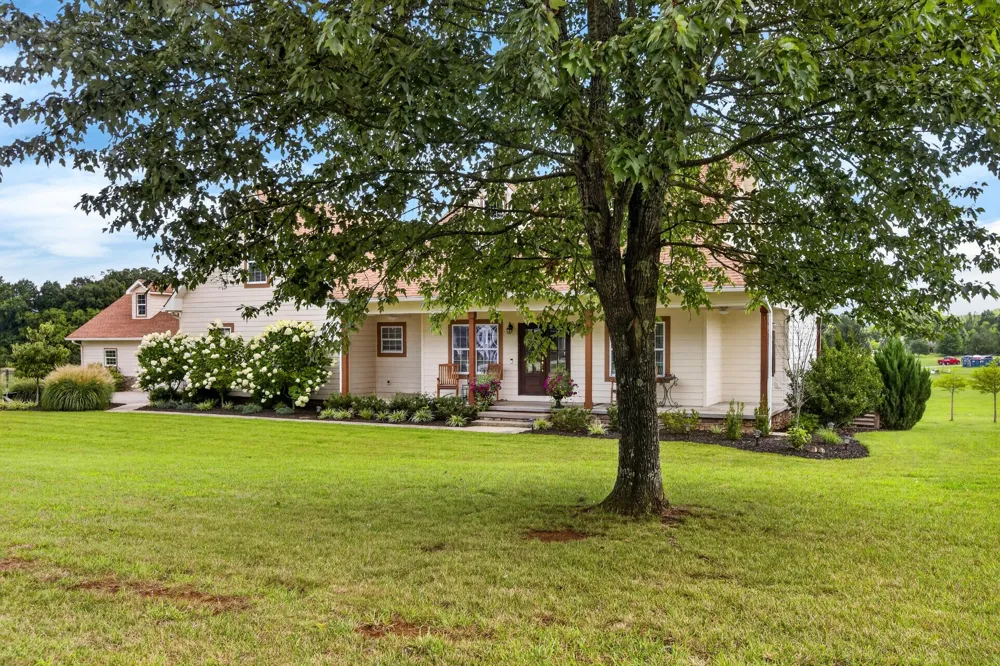 209 Melrose Place Dayton, TN 37321