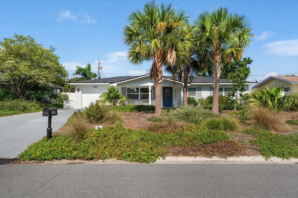 8879 111TH STREET Seminole, FL 33772