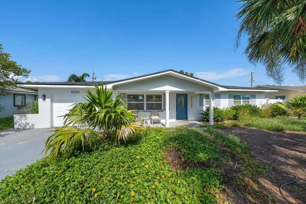 8879 111TH STREET Seminole, FL 33772