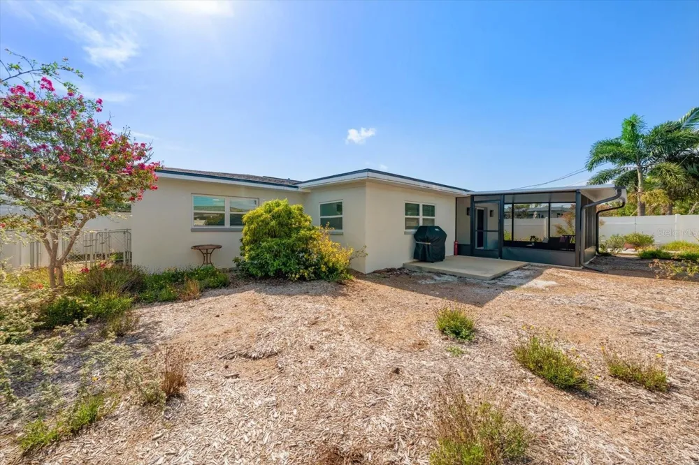 8879 111TH STREET Seminole, FL 33772