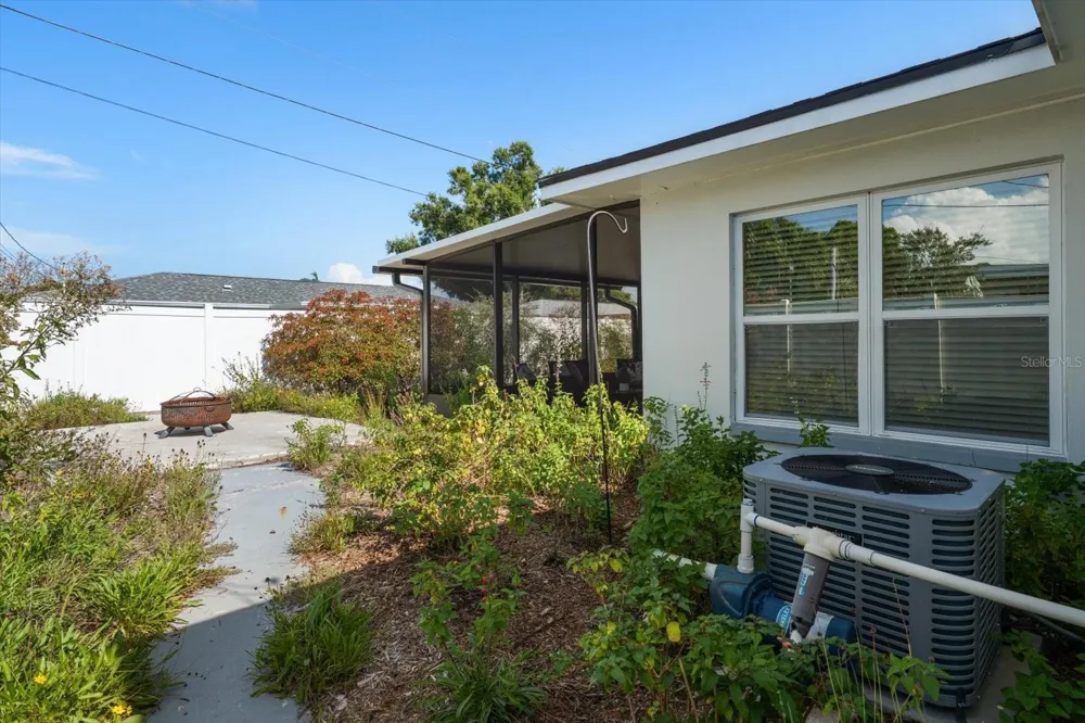 8879 111TH STREET Seminole, FL 33772