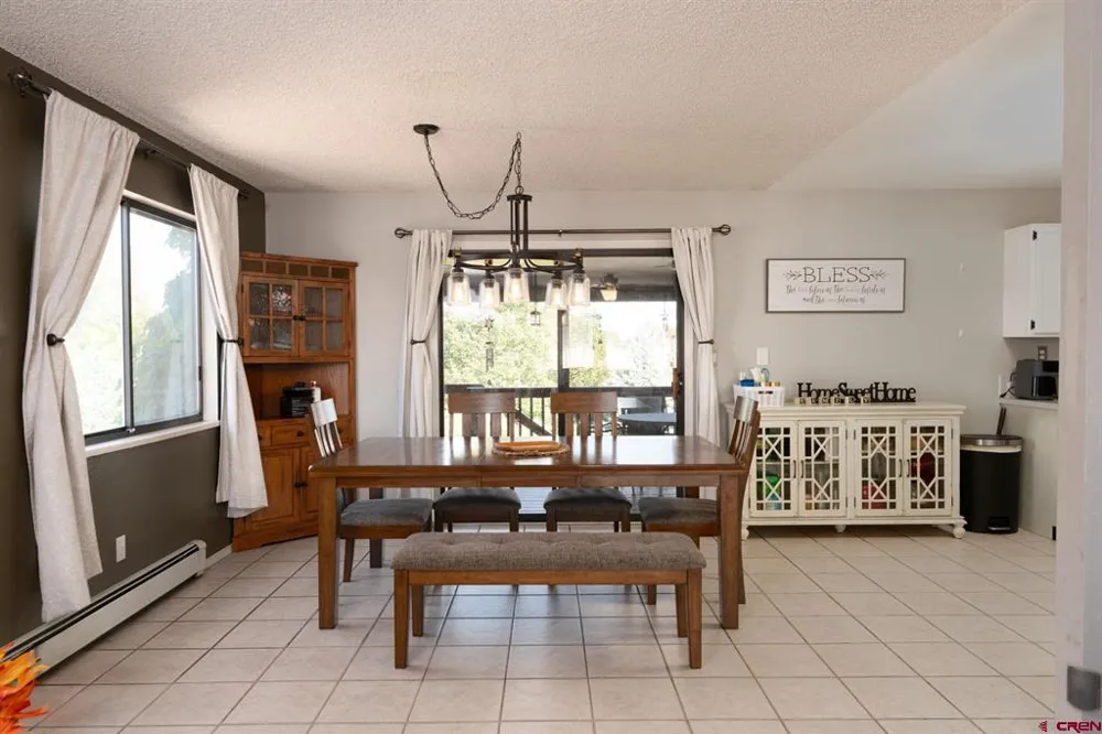 1538 Manchester Drive Montrose, CO 81401