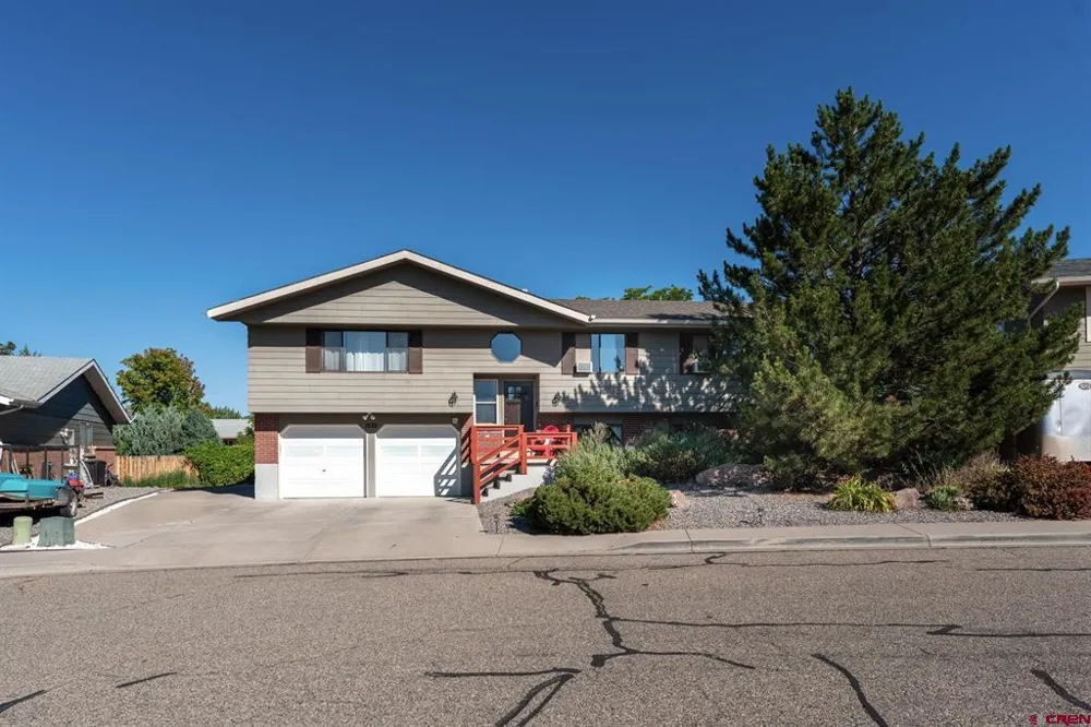 1538 Manchester Drive Montrose, CO 81401