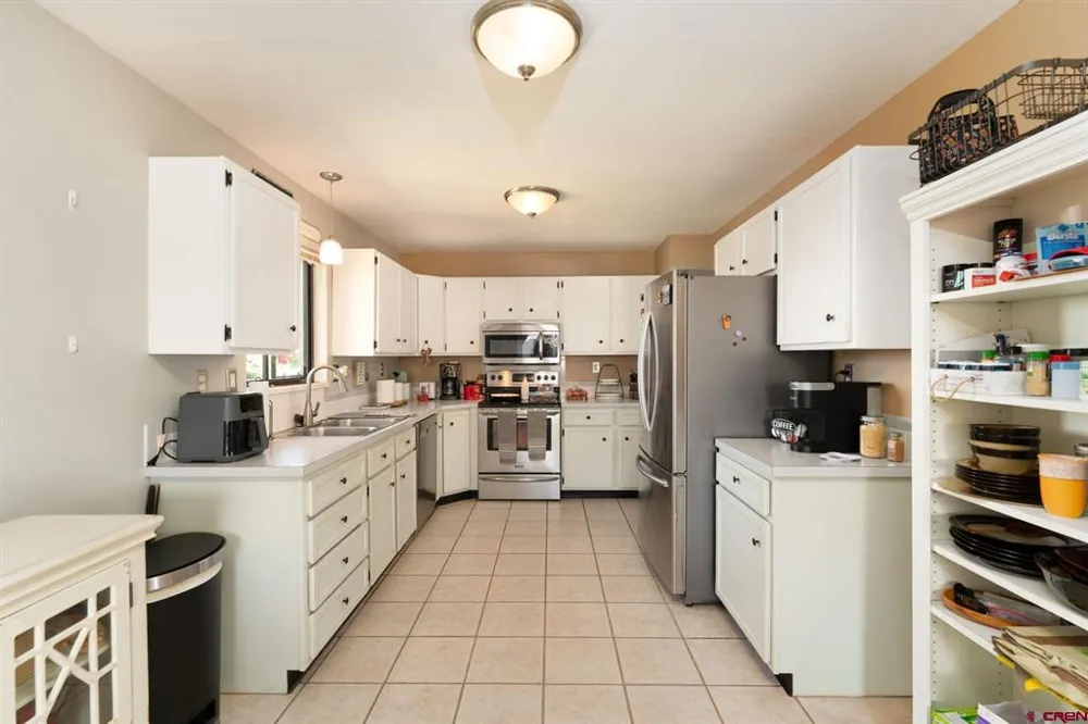 1538 Manchester Drive Montrose, CO 81401