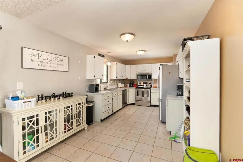 1538 Manchester Drive Montrose, CO 81401