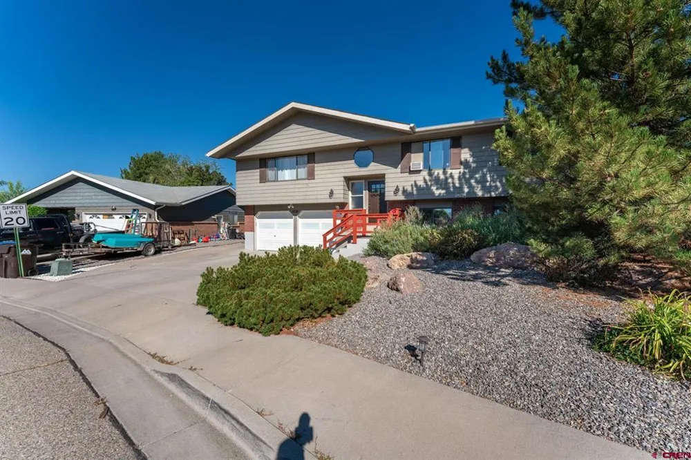 1538 Manchester Drive Montrose, CO 81401