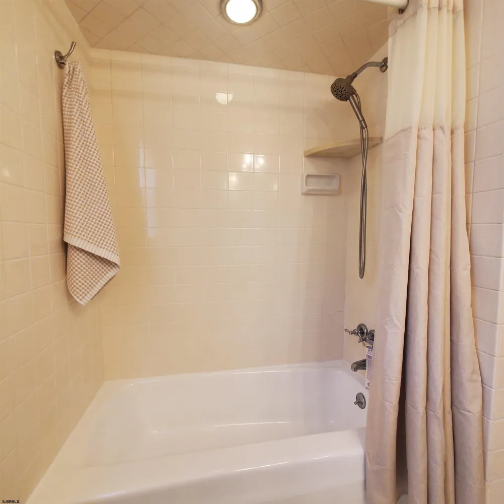2024 A Beverly Drive Dr Vineland, NJ 08360