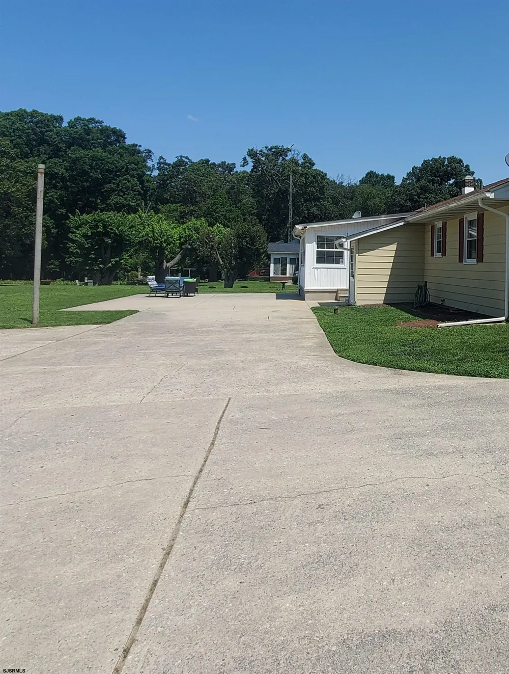 2024 A Beverly Drive Dr Vineland, NJ 08360