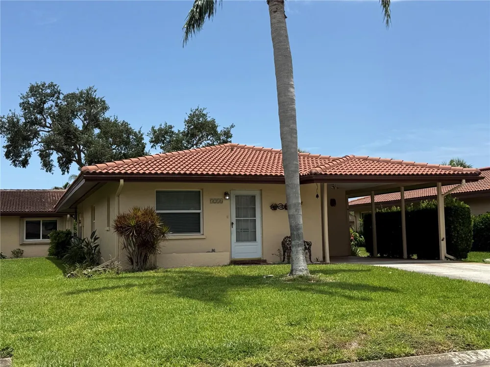 3210 CAMBRIDGE AVENUE Bradenton, FL 34207