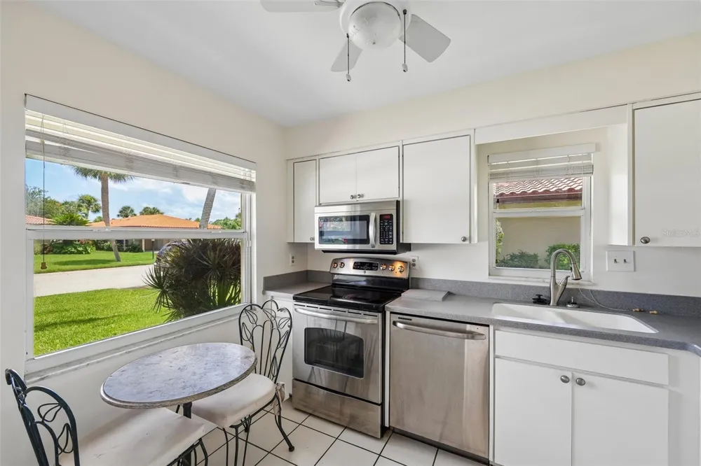 3210 CAMBRIDGE AVENUE Bradenton, FL 34207