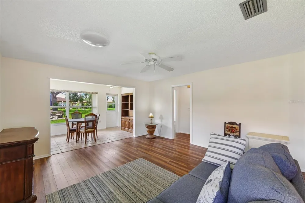 3210 CAMBRIDGE AVENUE Bradenton, FL 34207