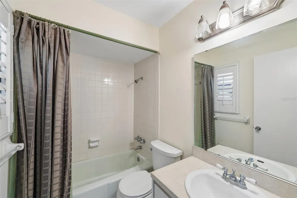 3210 CAMBRIDGE AVENUE Bradenton, FL 34207
