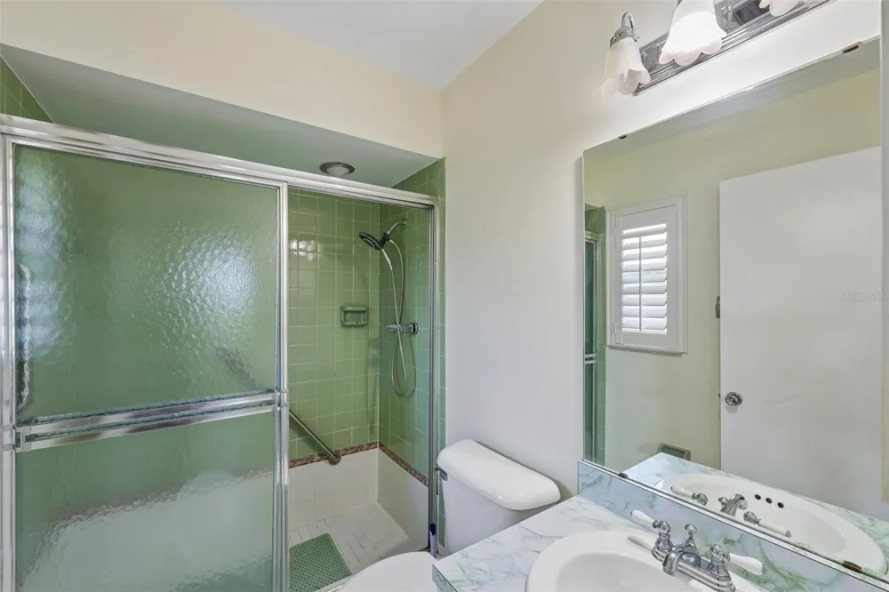 3210 CAMBRIDGE AVENUE Bradenton, FL 34207