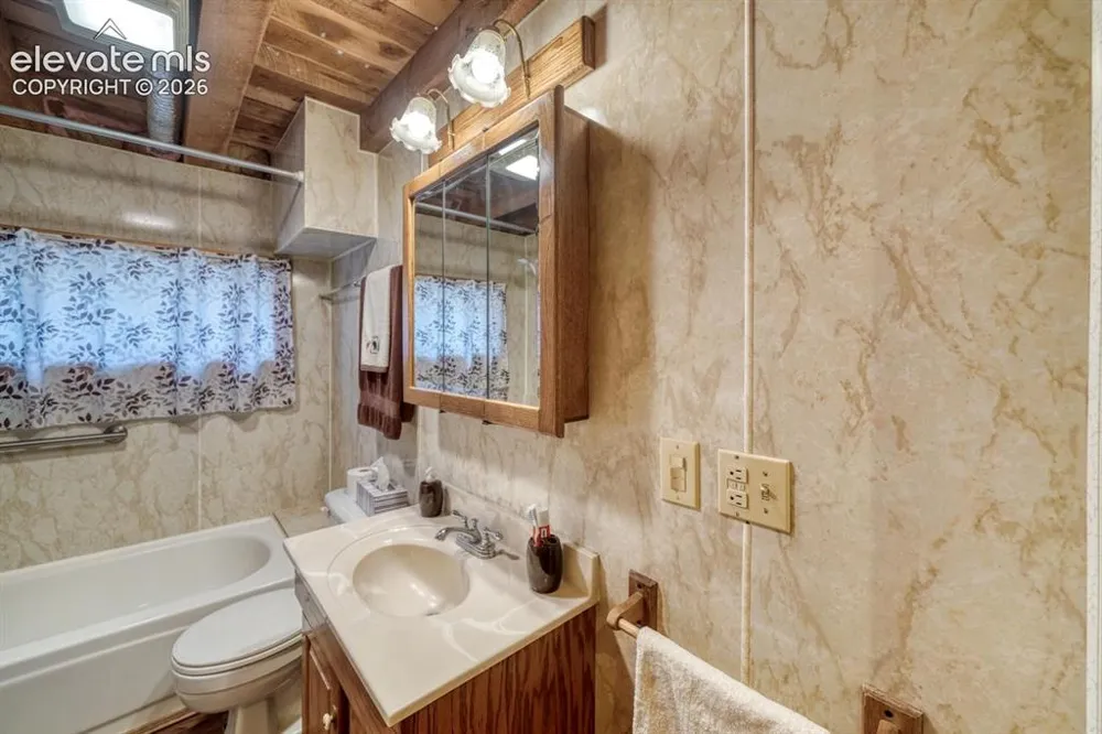 801 Crystal Falls Drive Westcliffe, CO 81252