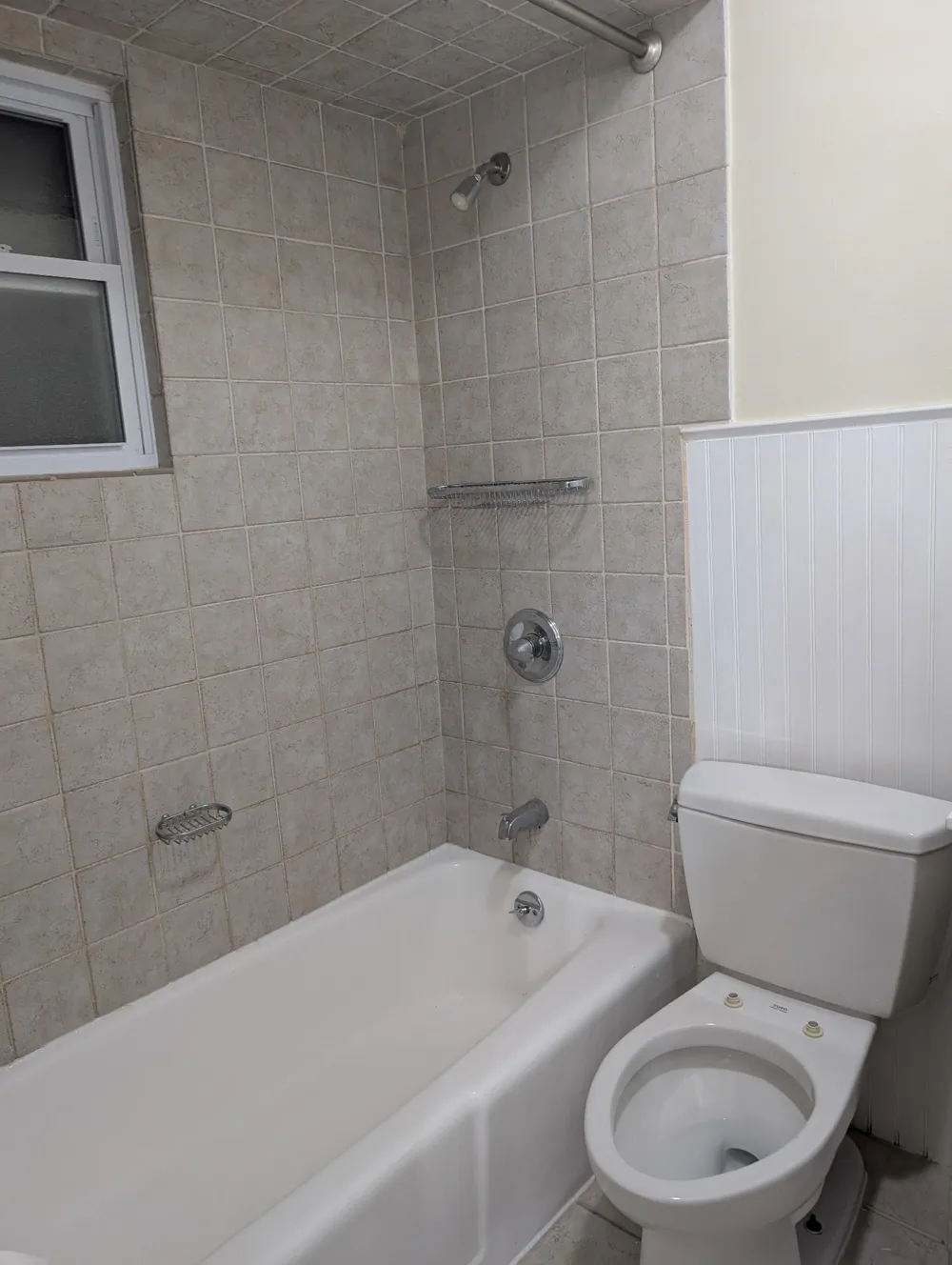 75 EAST 27TH ST Bayonne, NJ 07002