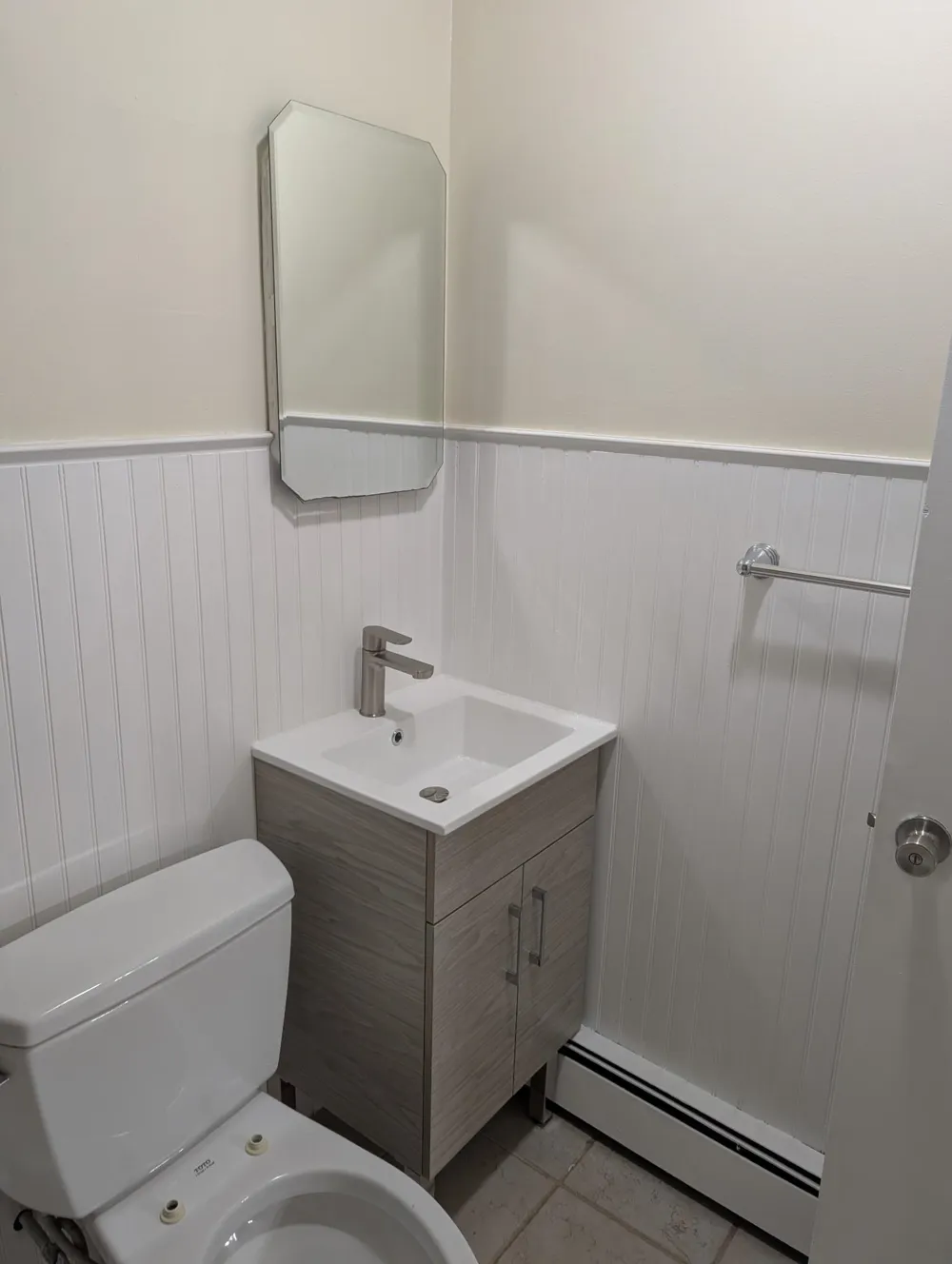 75 EAST 27TH ST Bayonne, NJ 07002