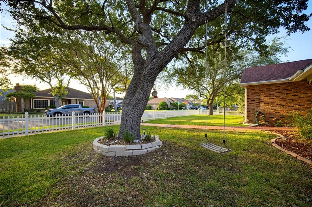 6601 Whitewing Drive Corpus Christi, TX 78413