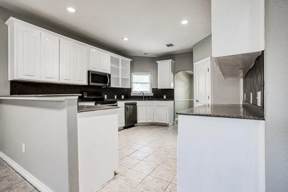 2407 Park Wood Drive Portland, TX 78374