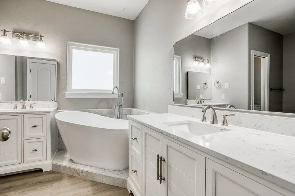 2407 Park Wood Drive Portland, TX 78374