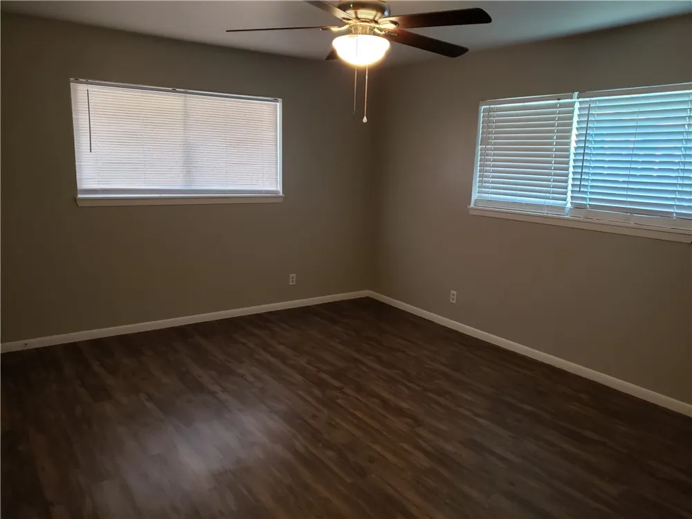 106 E Janin Circle Portland, TX 78374
